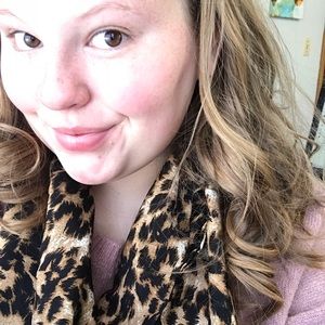 Meet your Posher, Abbey